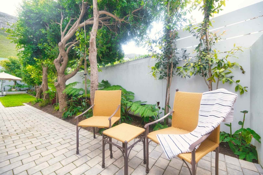6 Bedroom Property for Sale in Hermanus Heights Western Cape